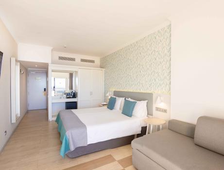 DOBLE ESTÁNDAR Abora Continental Gran Canaria DOBLE ESTÁNDAR Abora Continental Gran Canaria